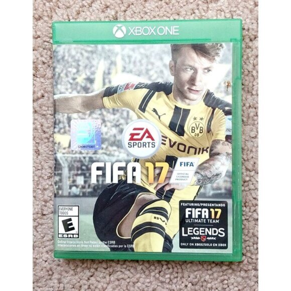 FIFA 17 Xbox One 2016 Complete - Picture 1 of 3